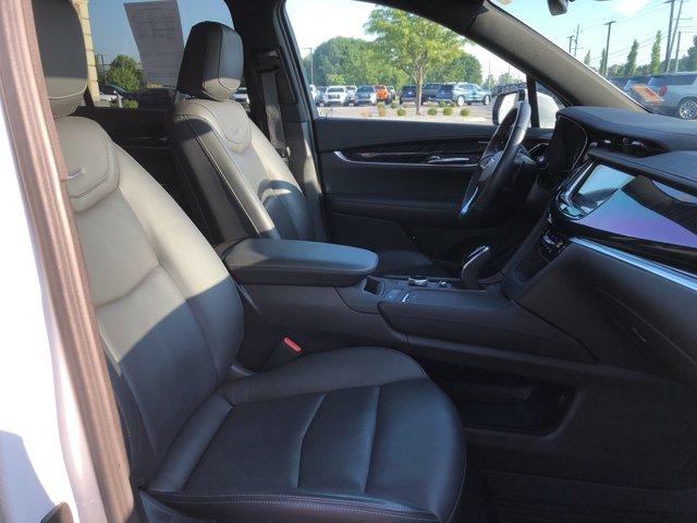 used 2022 Cadillac XT6 car, priced at $34,998