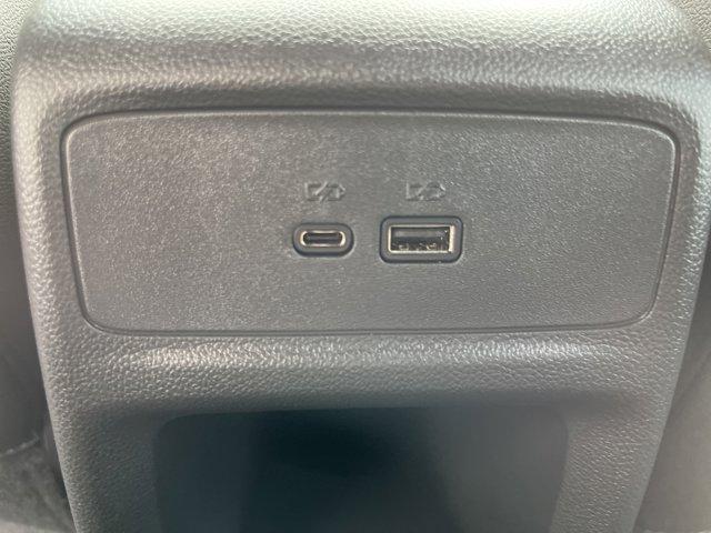 new 2025 Buick Envista car, priced at $26,530