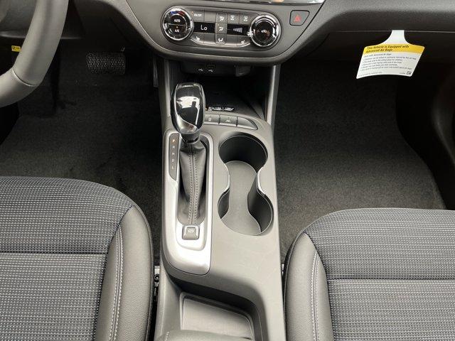 new 2025 Buick Envista car, priced at $26,530
