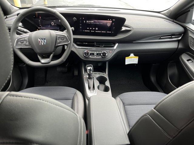 new 2025 Buick Envista car, priced at $26,530