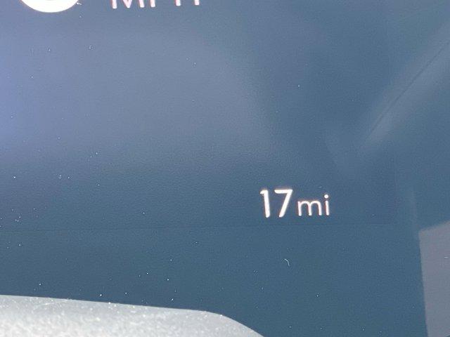 new 2025 Buick Envista car, priced at $30,070