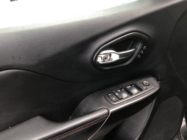 used 2019 Jeep Cherokee car, priced at $18,998