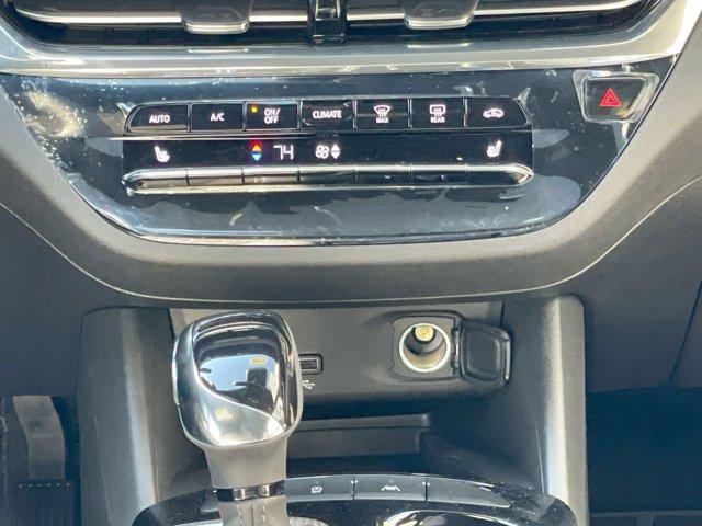 new 2025 Buick Envista car, priced at $30,185