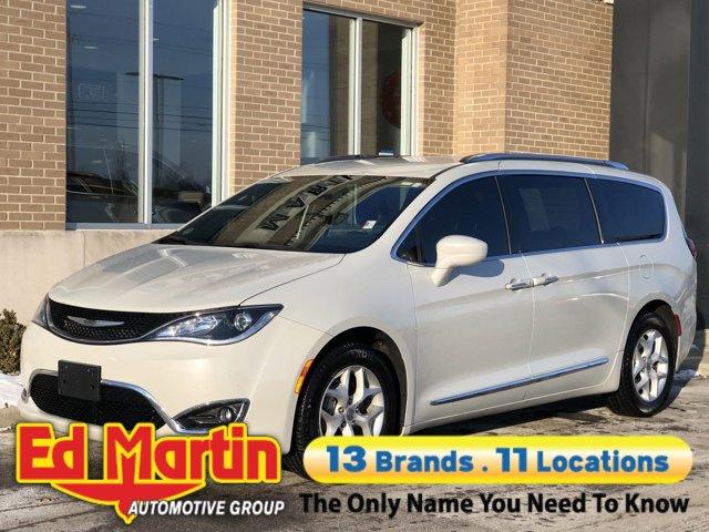 used 2020 Chrysler Pacifica car, priced at $13,734