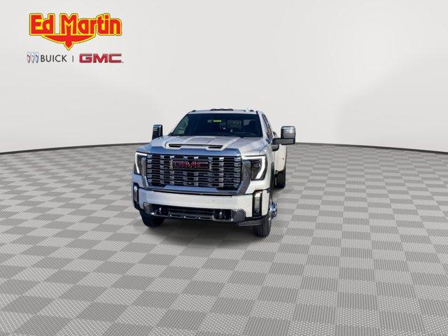 new 2025 GMC Sierra 3500 car, priced at $93,165