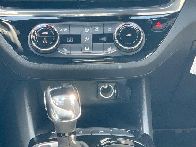 new 2025 Buick Envista car, priced at $29,570