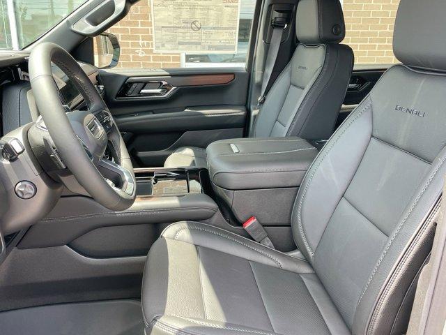 new 2025 GMC Yukon XL car, priced at $91,955