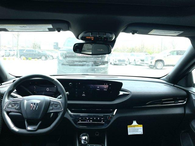 new 2025 Buick Envista car, priced at $30,085