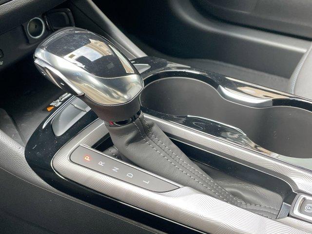 new 2025 Buick Envista car, priced at $29,070