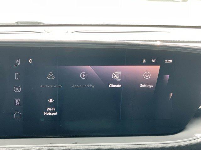 new 2025 Buick Envista car, priced at $25,945