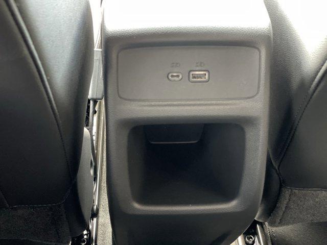 new 2025 Buick Envista car, priced at $25,525