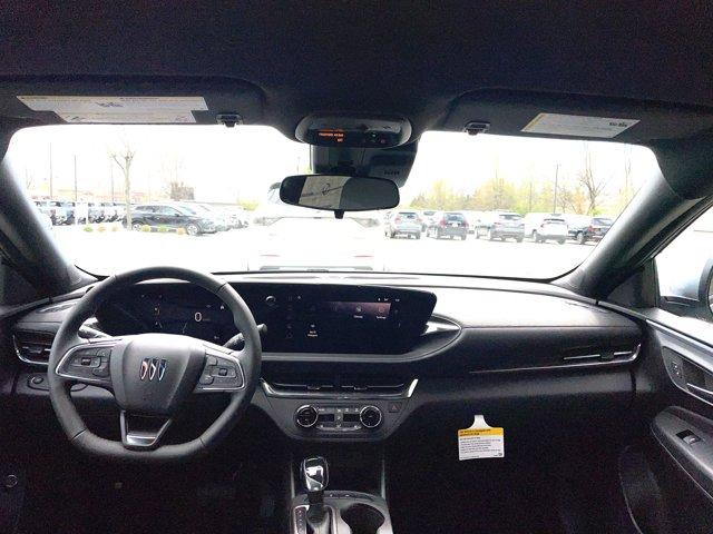 new 2025 Buick Envista car, priced at $25,525