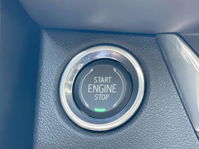 new 2025 Buick Envista car, priced at $25,525