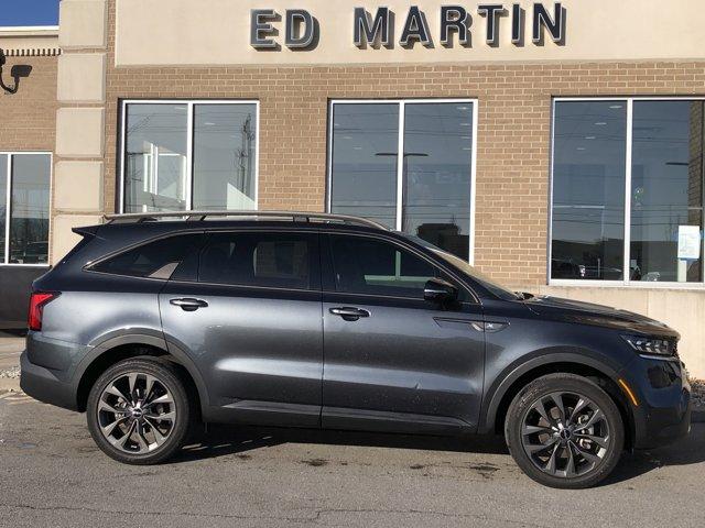 used 2023 Kia Sorento car, priced at $35,477