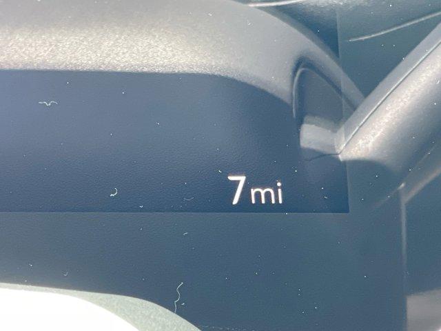 new 2025 Buick Envista car, priced at $29,585