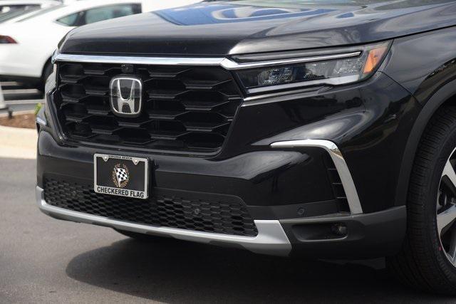 new 2025 Honda Pilot car, priced at $51,223