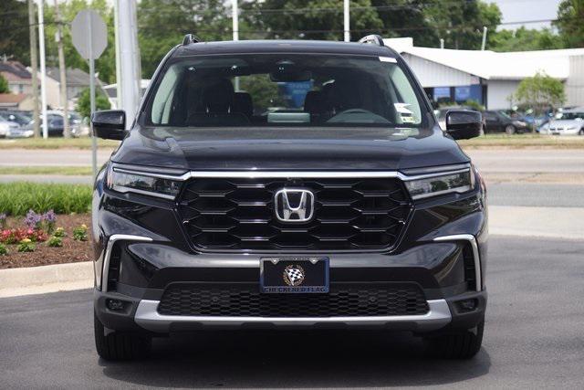 new 2025 Honda Pilot car, priced at $51,223