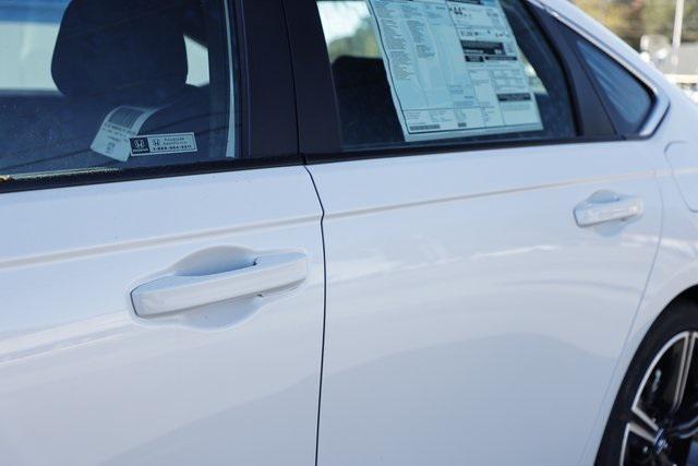 new 2025 Honda Accord Hybrid car, priced at $32,755