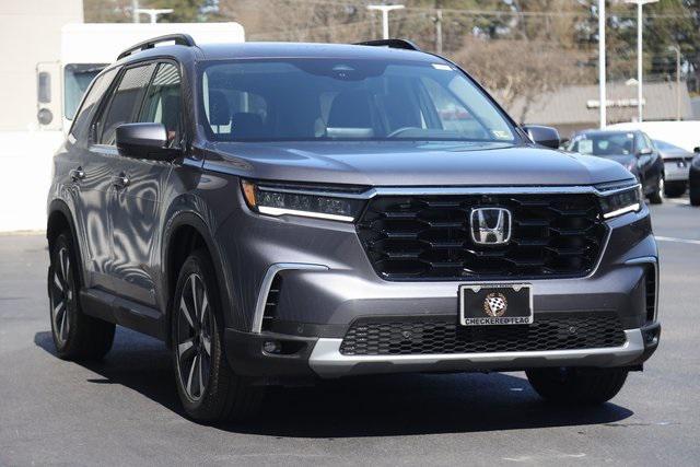 used 2025 Honda Pilot car, priced at $51,297