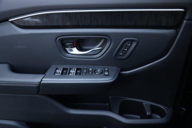 used 2025 Honda Pilot car, priced at $51,297