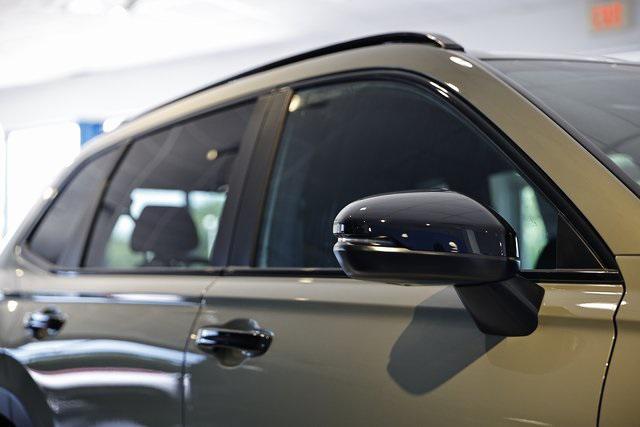 new 2026 Honda CR-V Hybrid car, priced at $38,850