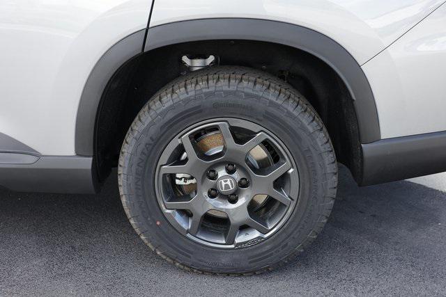 new 2025 Honda Pilot car, priced at $48,688