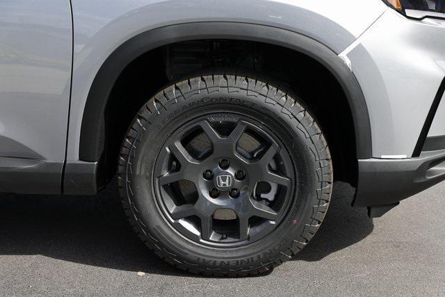 new 2025 Honda Pilot car, priced at $48,688