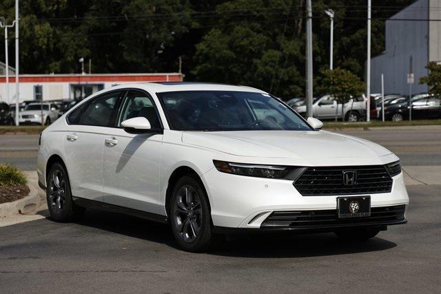 new 2025 Honda Accord Hybrid car, priced at $34,290