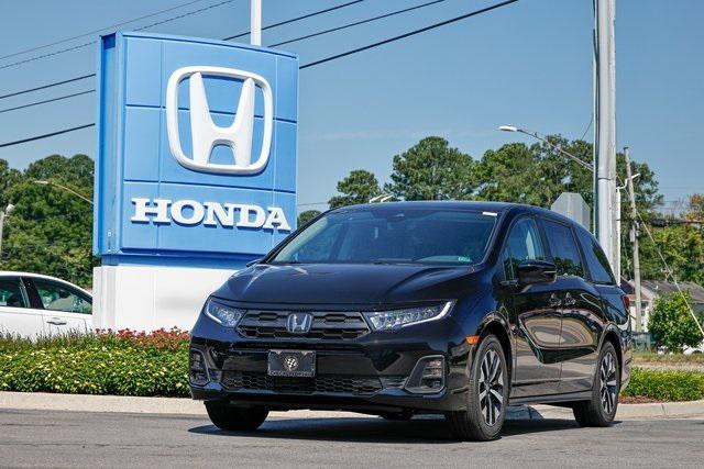 new 2026 Honda Odyssey car, priced at $40,990