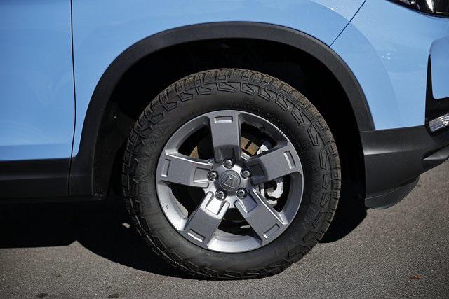 used 2025 Honda Ridgeline car, priced at $40,321