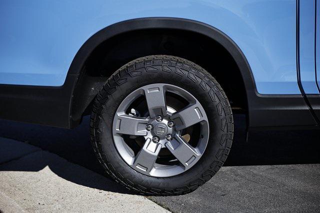 used 2025 Honda Ridgeline car, priced at $40,321