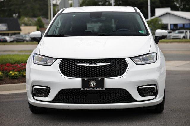 used 2023 Chrysler Pacifica car, priced at $23,554