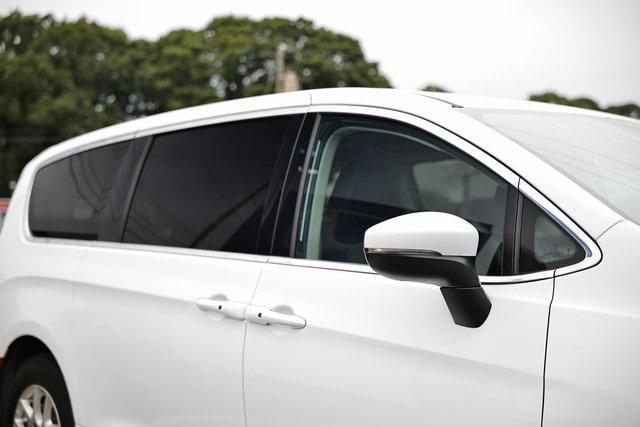 used 2023 Chrysler Pacifica car, priced at $23,554