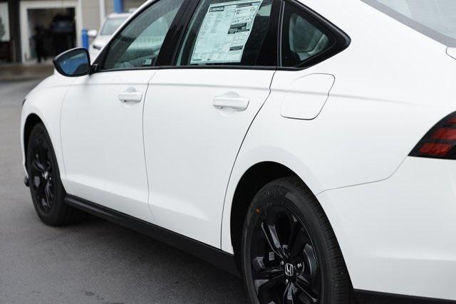 new 2025 Honda Accord car, priced at $30,306