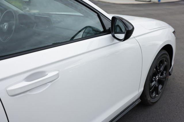 new 2025 Honda Accord car, priced at $30,306