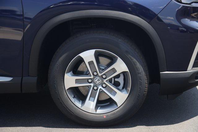 new 2025 Honda Pilot car, priced at $43,790