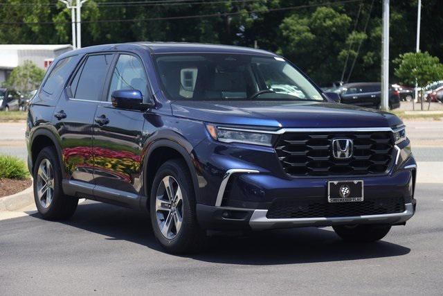 new 2025 Honda Pilot car, priced at $43,790