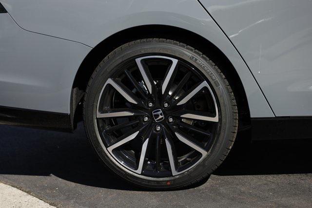 new 2025 Honda Accord Hybrid car, priced at $38,450