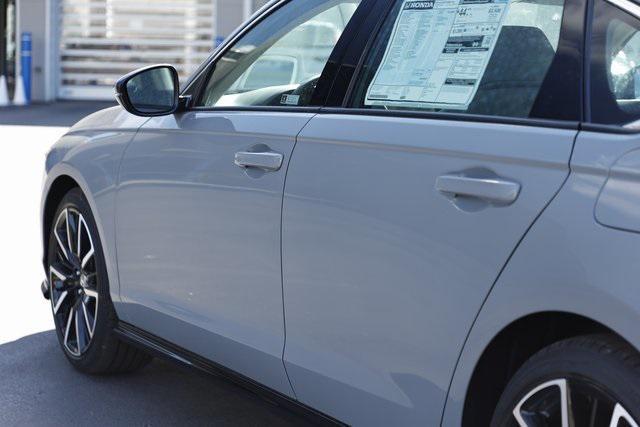 new 2025 Honda Accord Hybrid car, priced at $38,450