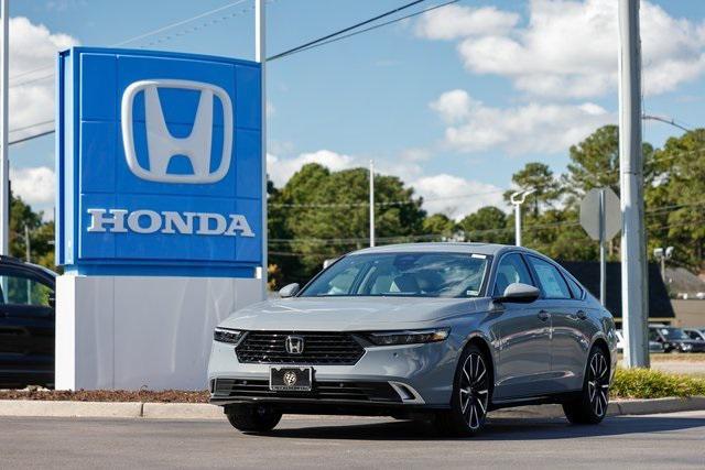 new 2025 Honda Accord Hybrid car, priced at $38,450
