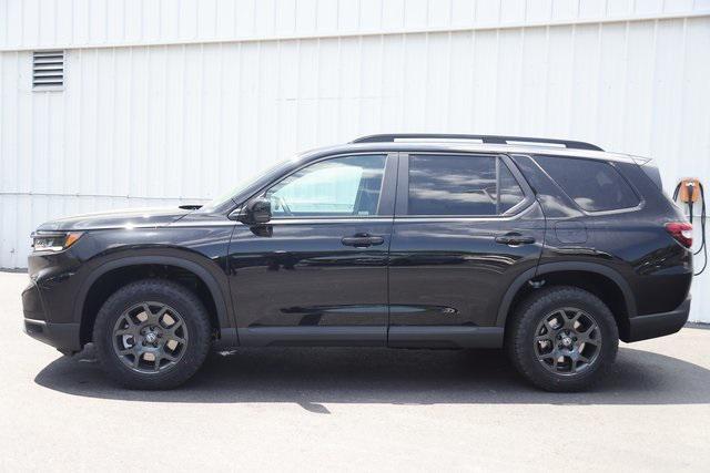new 2025 Honda Pilot car, priced at $47,188