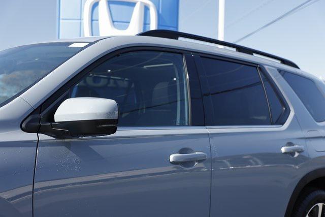 new 2025 Honda Pilot car, priced at $46,620