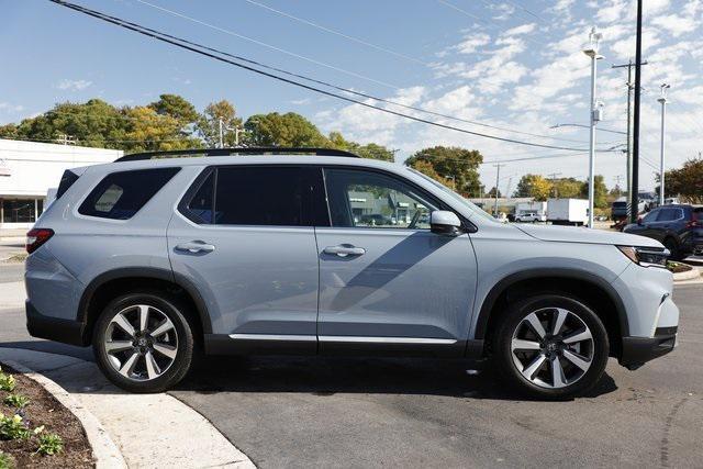 new 2025 Honda Pilot car, priced at $46,620