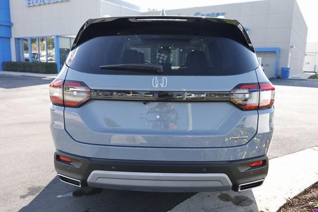 new 2025 Honda Pilot car, priced at $46,620
