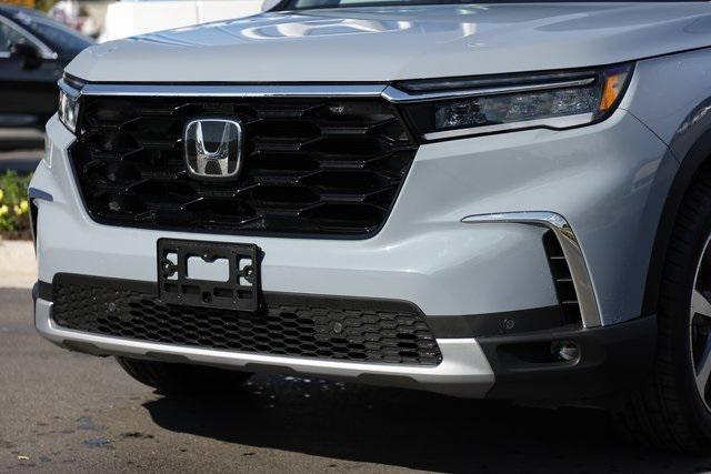 new 2025 Honda Pilot car, priced at $46,620