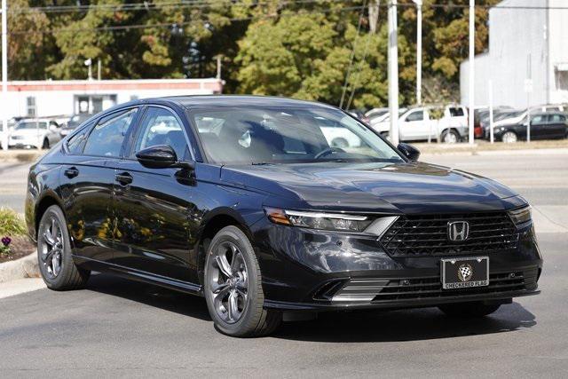 new 2025 Honda Accord Hybrid car