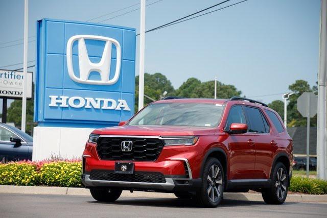 new 2025 Honda Pilot car, priced at $48,203