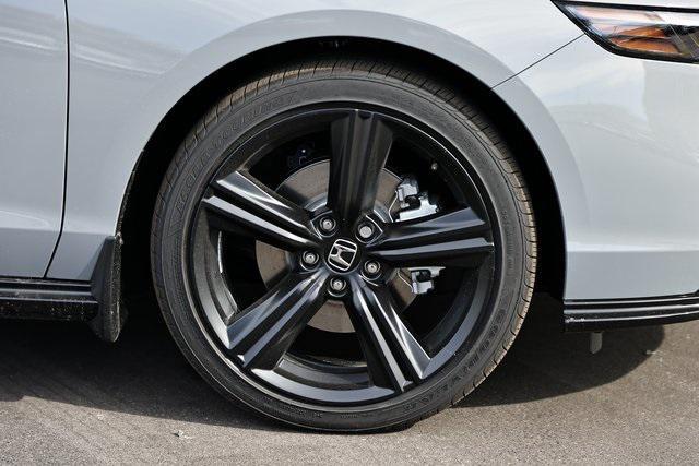 new 2025 Honda Accord Hybrid car