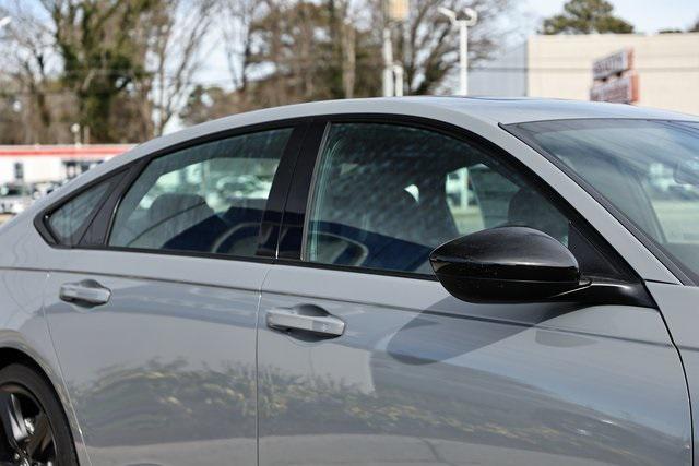 new 2025 Honda Accord Hybrid car