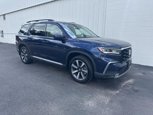 used 2025 Honda Pilot car, priced at $49,990